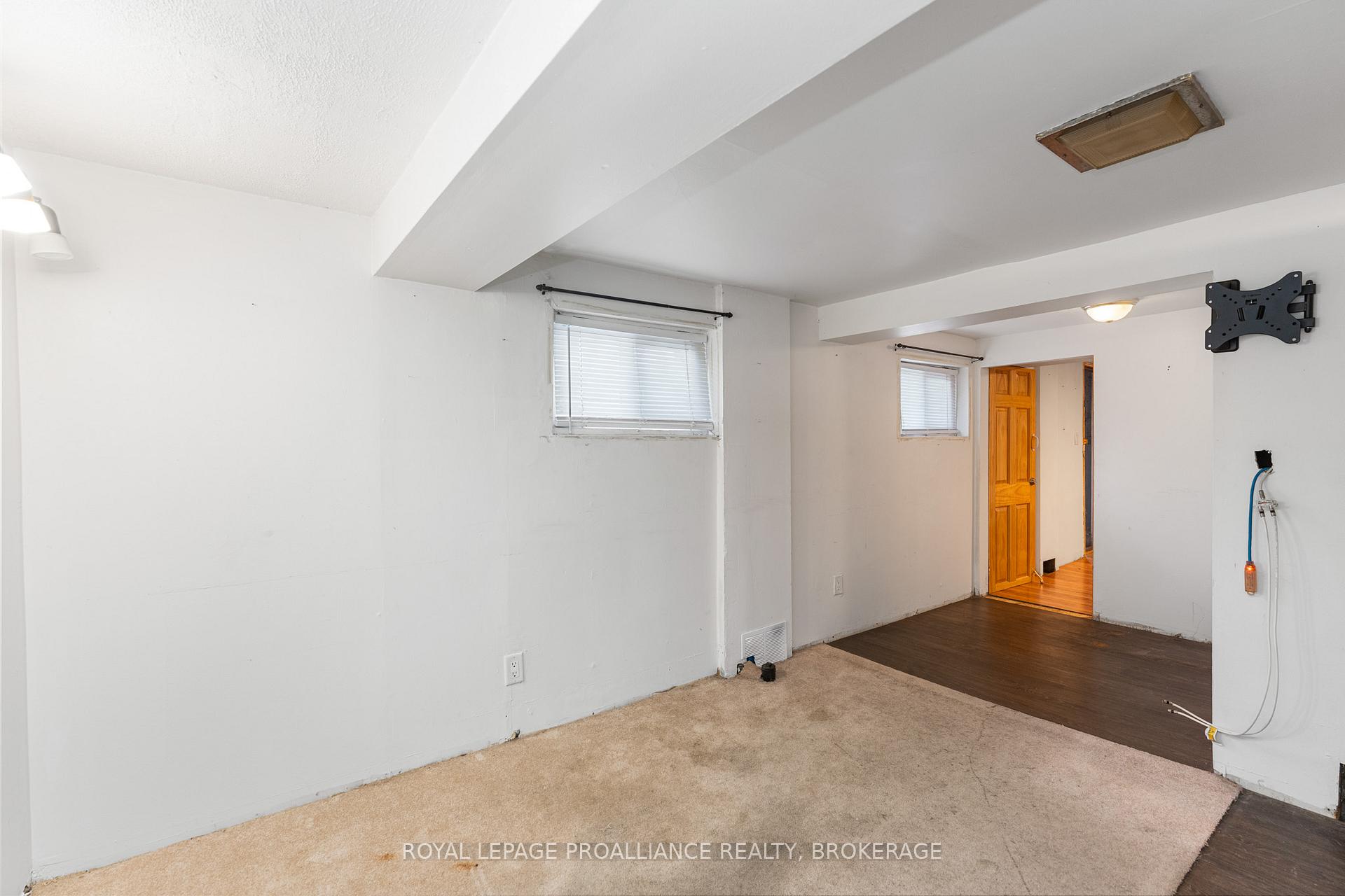 Photo 27 of 545 Macdonnell Street, Kingston, East of Sir John A. Blvd — HOMEH
