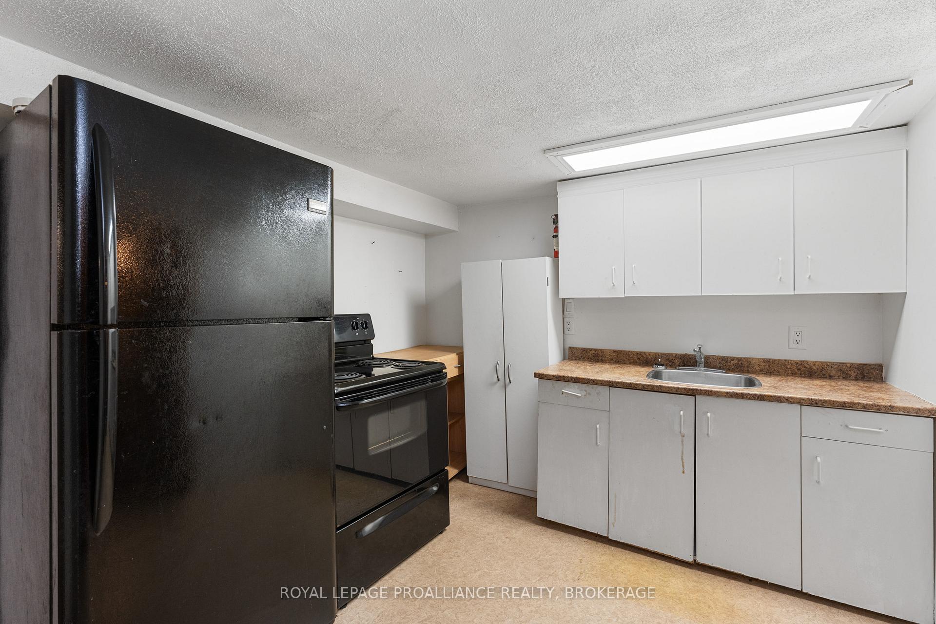 Photo 31 of 545 Macdonnell Street, Kingston, East of Sir John A. Blvd — HOMEH