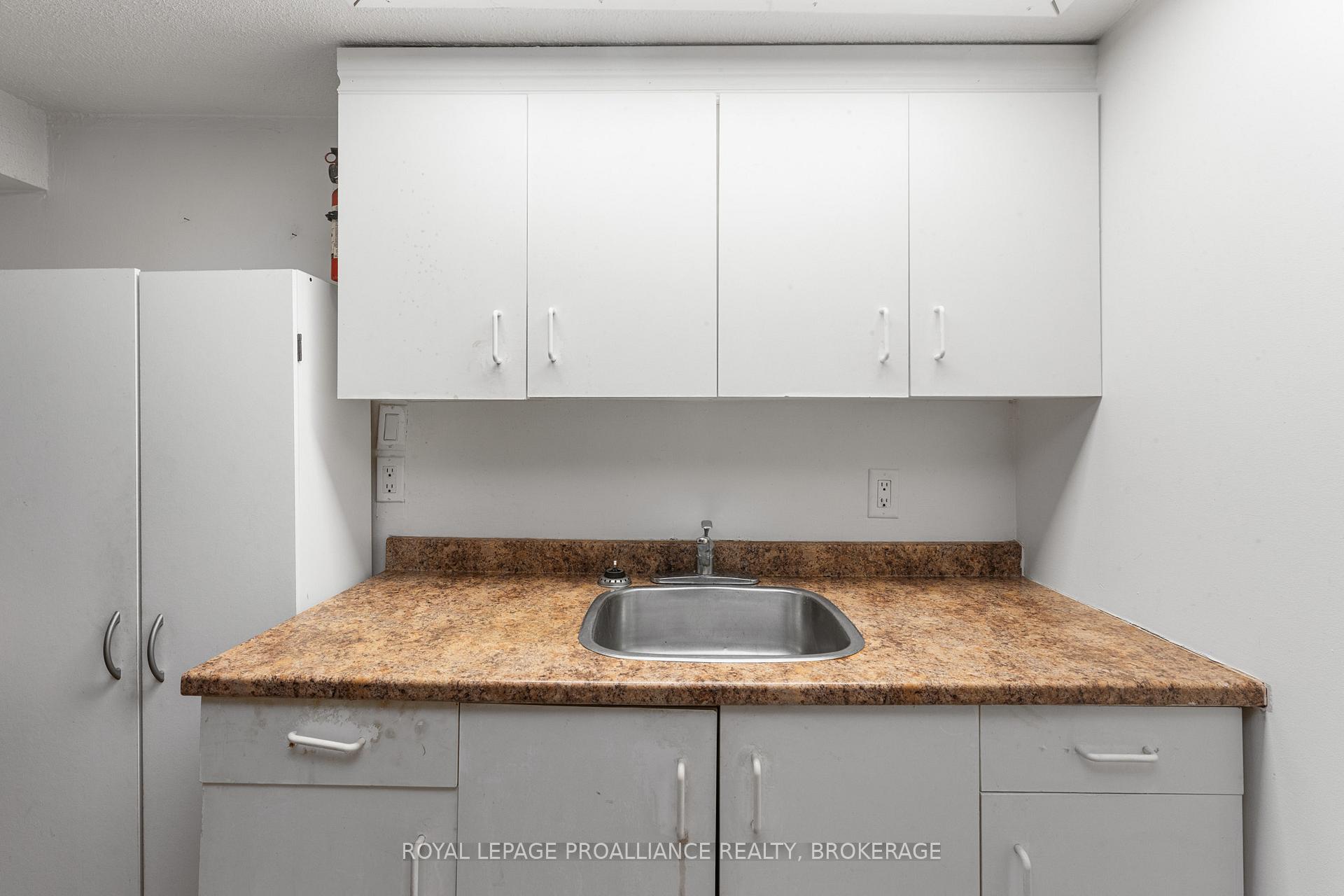 Photo 32 of 545 Macdonnell Street, Kingston, East of Sir John A. Blvd — HOMEH