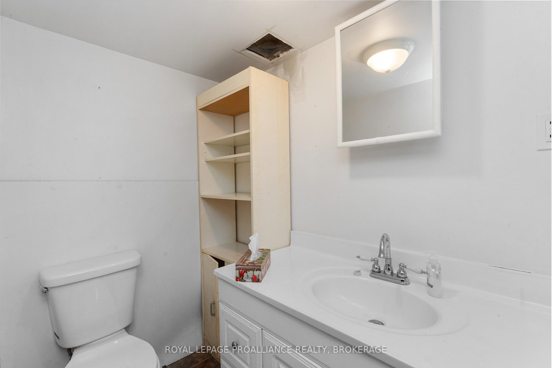 Photo 35 of 545 Macdonnell Street, Kingston, East of Sir John A. Blvd — HOMEH