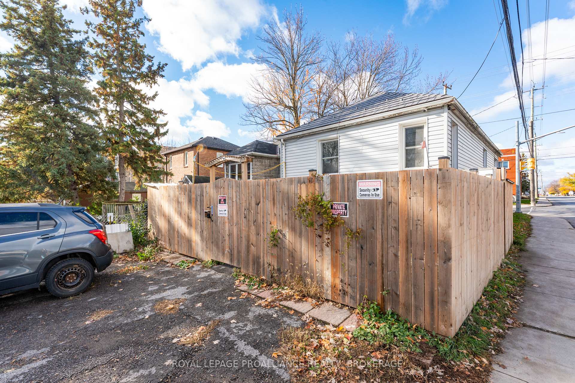 Photo 36 of 545 Macdonnell Street, Kingston, East of Sir John A. Blvd — HOMEH