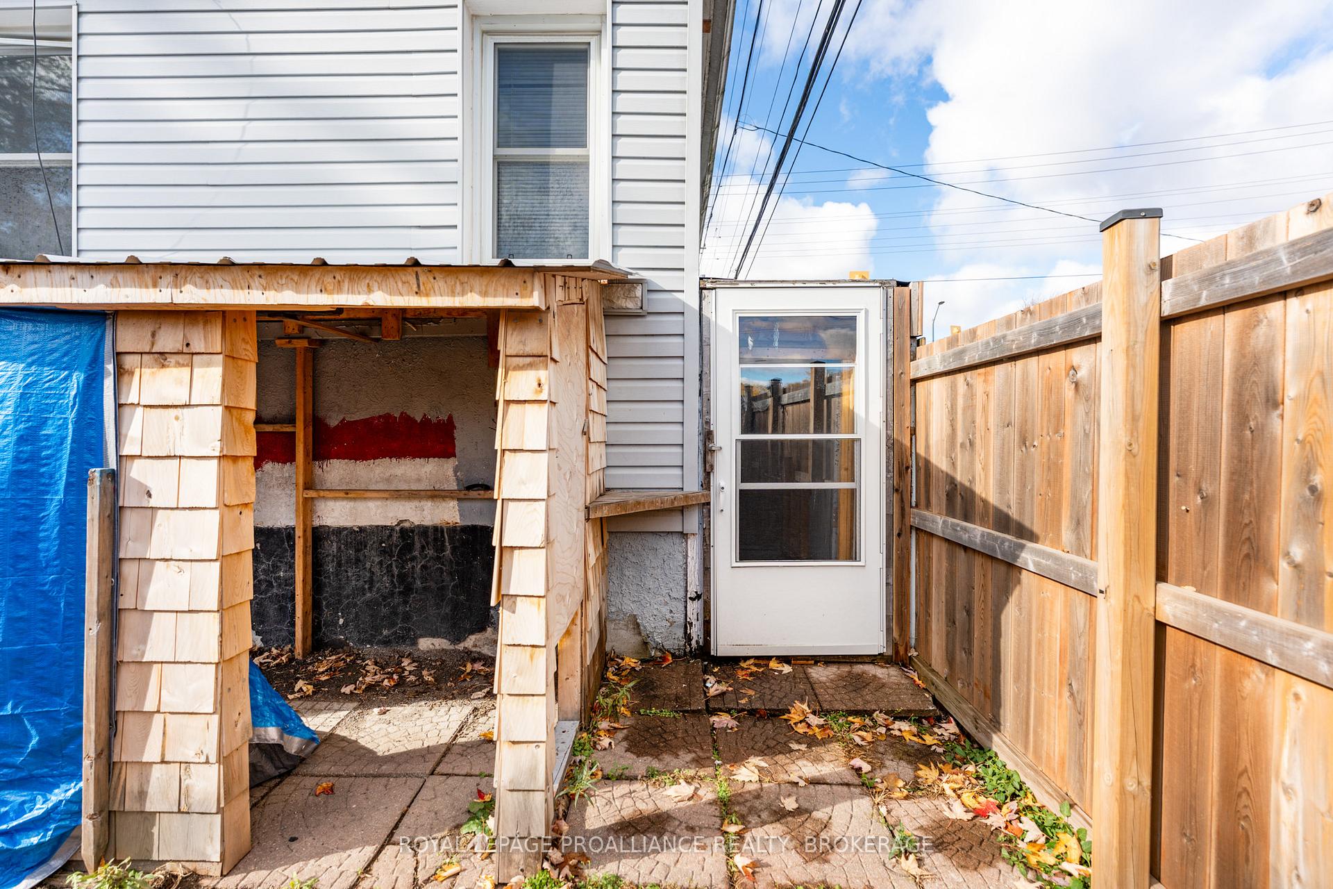 Photo 43 of 545 Macdonnell Street, Kingston, East of Sir John A. Blvd — HOMEH