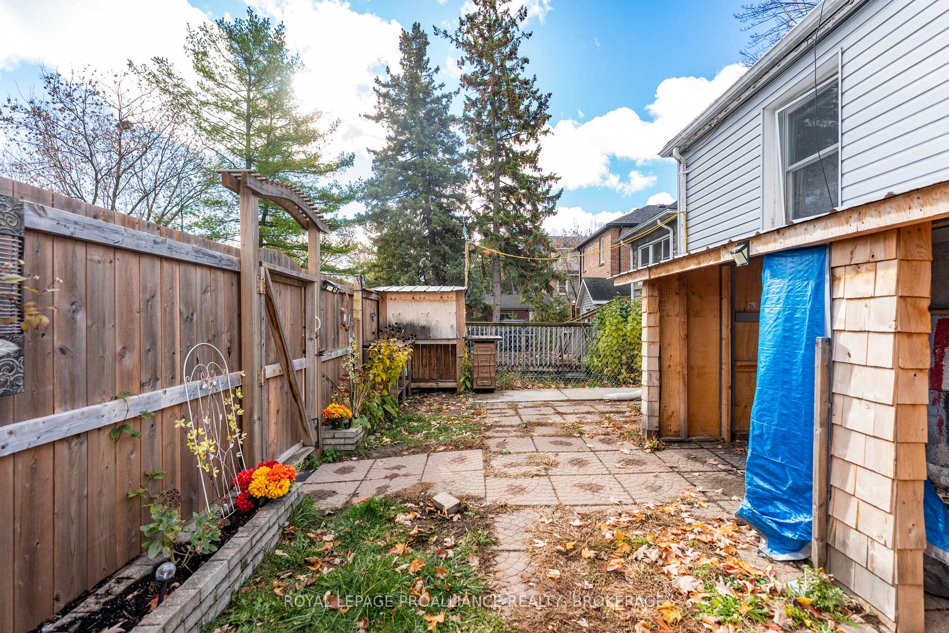 Photo 44 of 545 Macdonnell Street, Kingston, East of Sir John A. Blvd — HOMEH