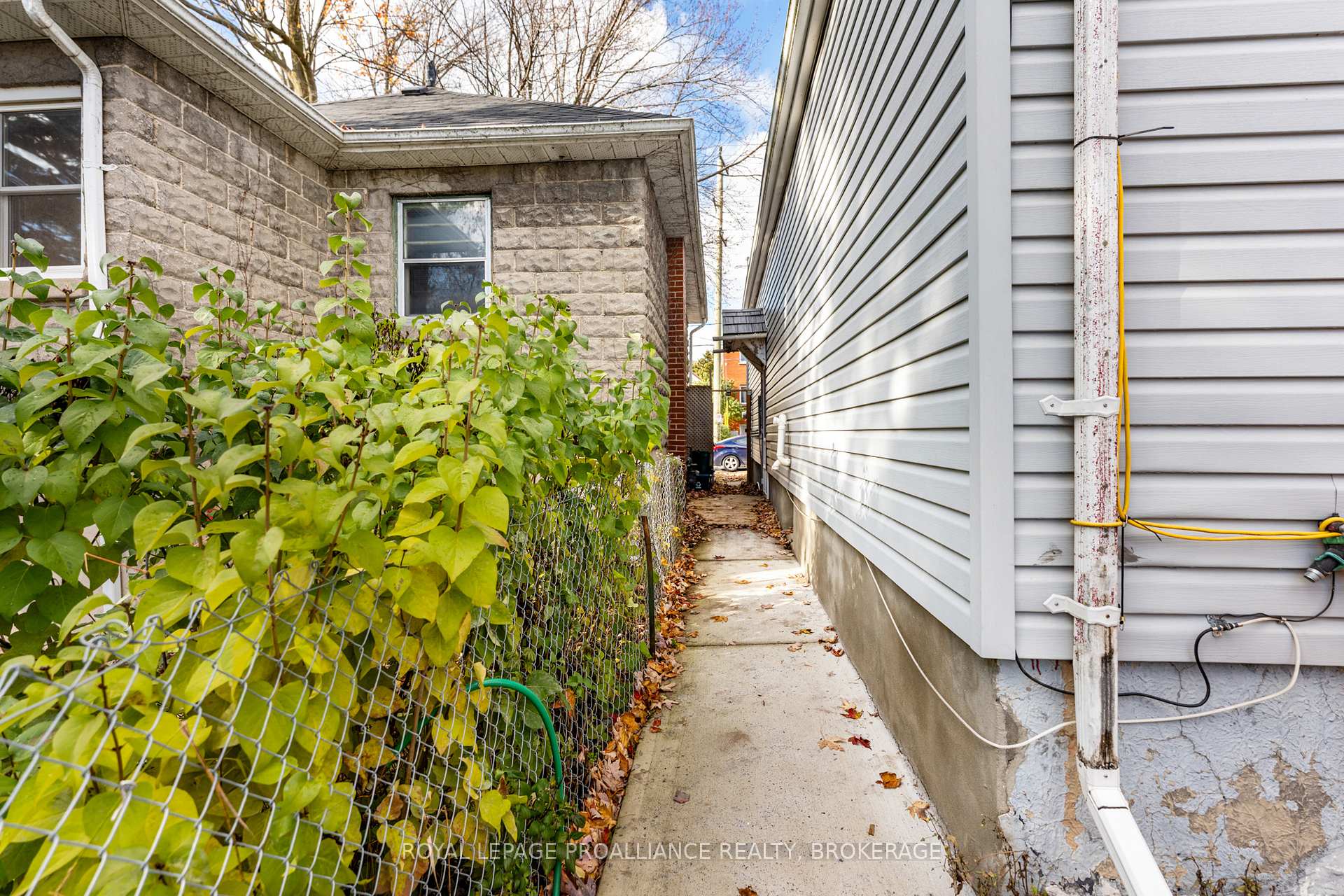 Photo 46 of 545 Macdonnell Street, Kingston, East of Sir John A. Blvd — HOMEH