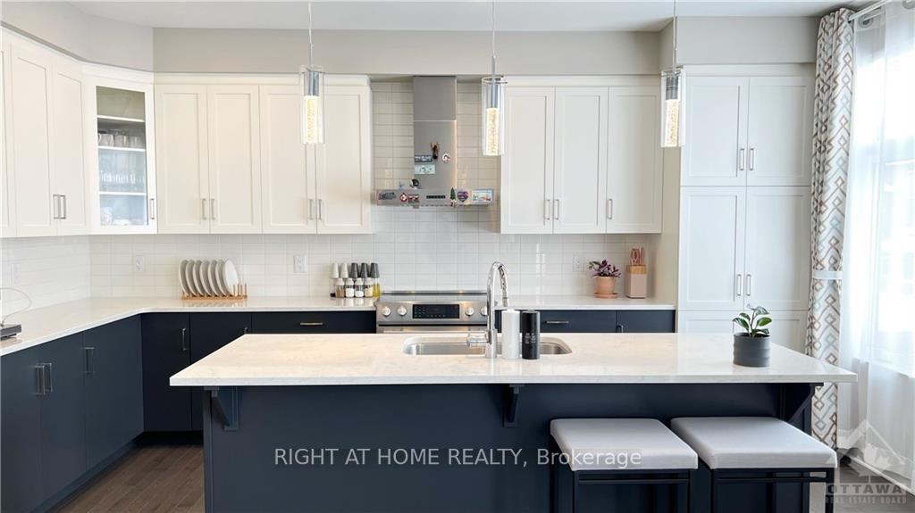 Photo 8 of 505 Breccia Heights, Ottawa, Kanata - Kanata Lakes/Heritage Hills — HOMEH