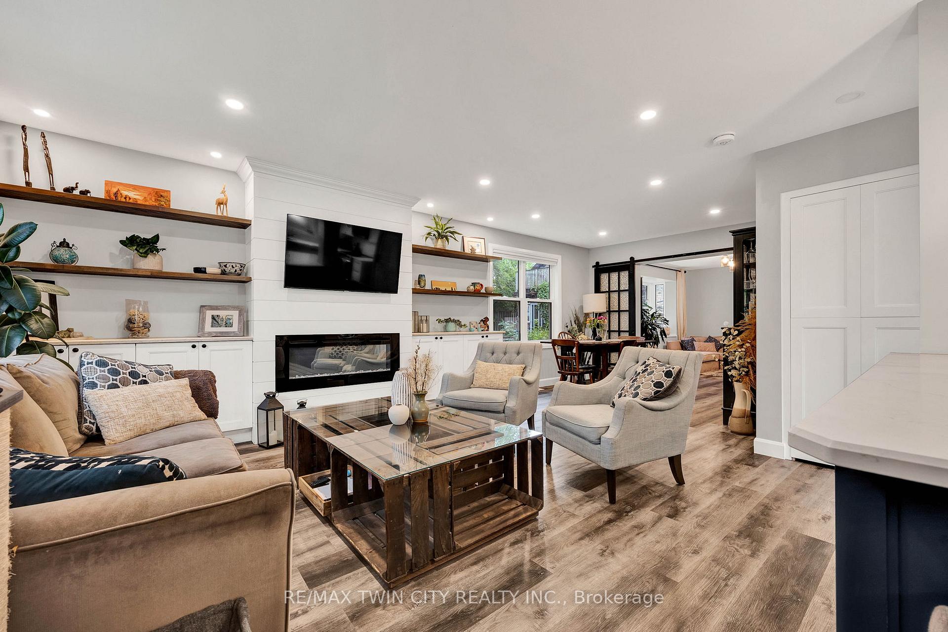 Photo 9 of 604 Guelph Street, Kitchener — HOMEH