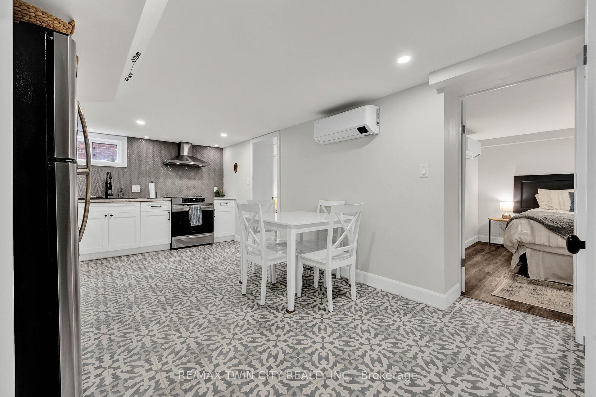 Photo 27 of 604 Guelph Street, Kitchener — HOMEH