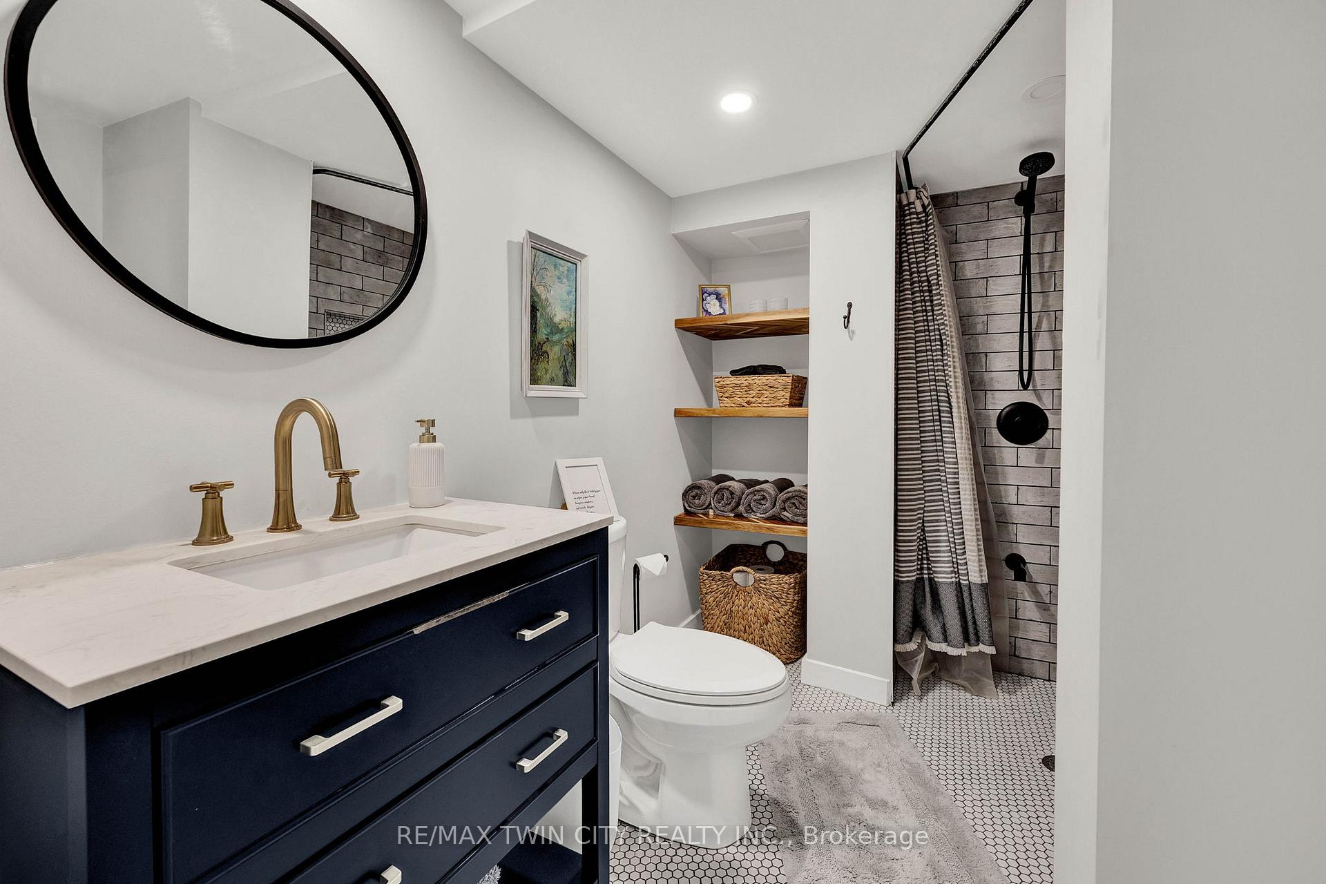 Photo 28 of 604 Guelph Street, Kitchener — HOMEH