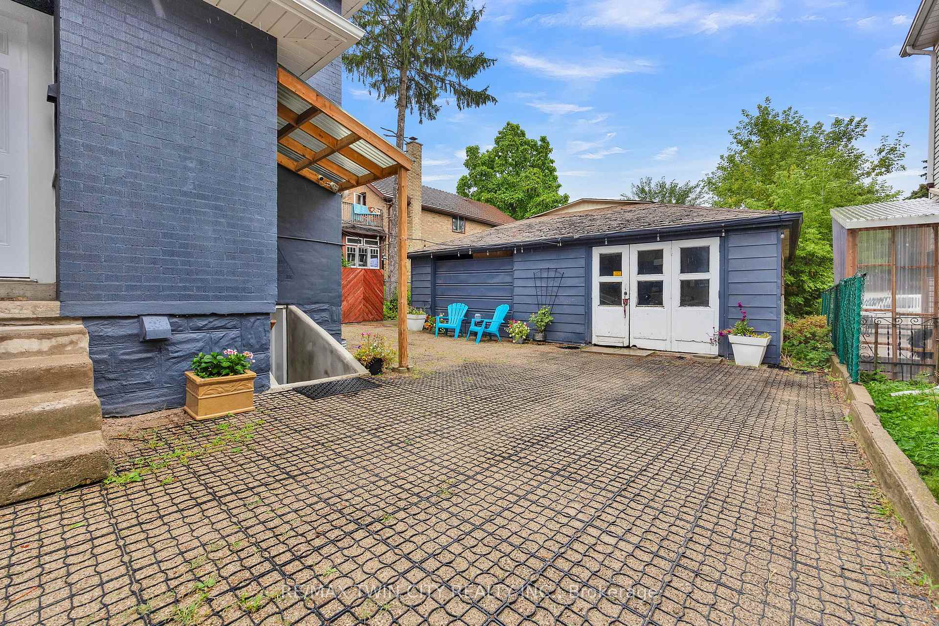 Photo 38 of 604 Guelph Street, Kitchener — HOMEH