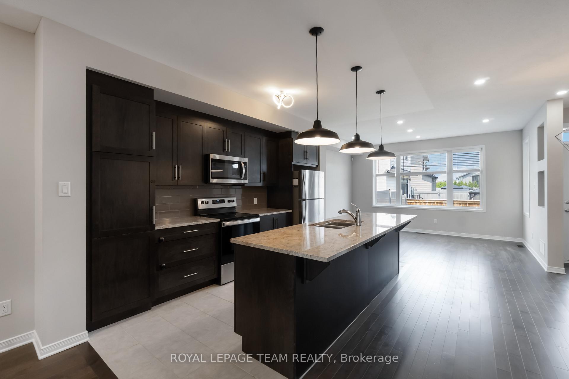 Photo 3 of 499 Cope Drive, Ottawa, Kanata - Emerald Meadows/Trailwest — HOMEH
