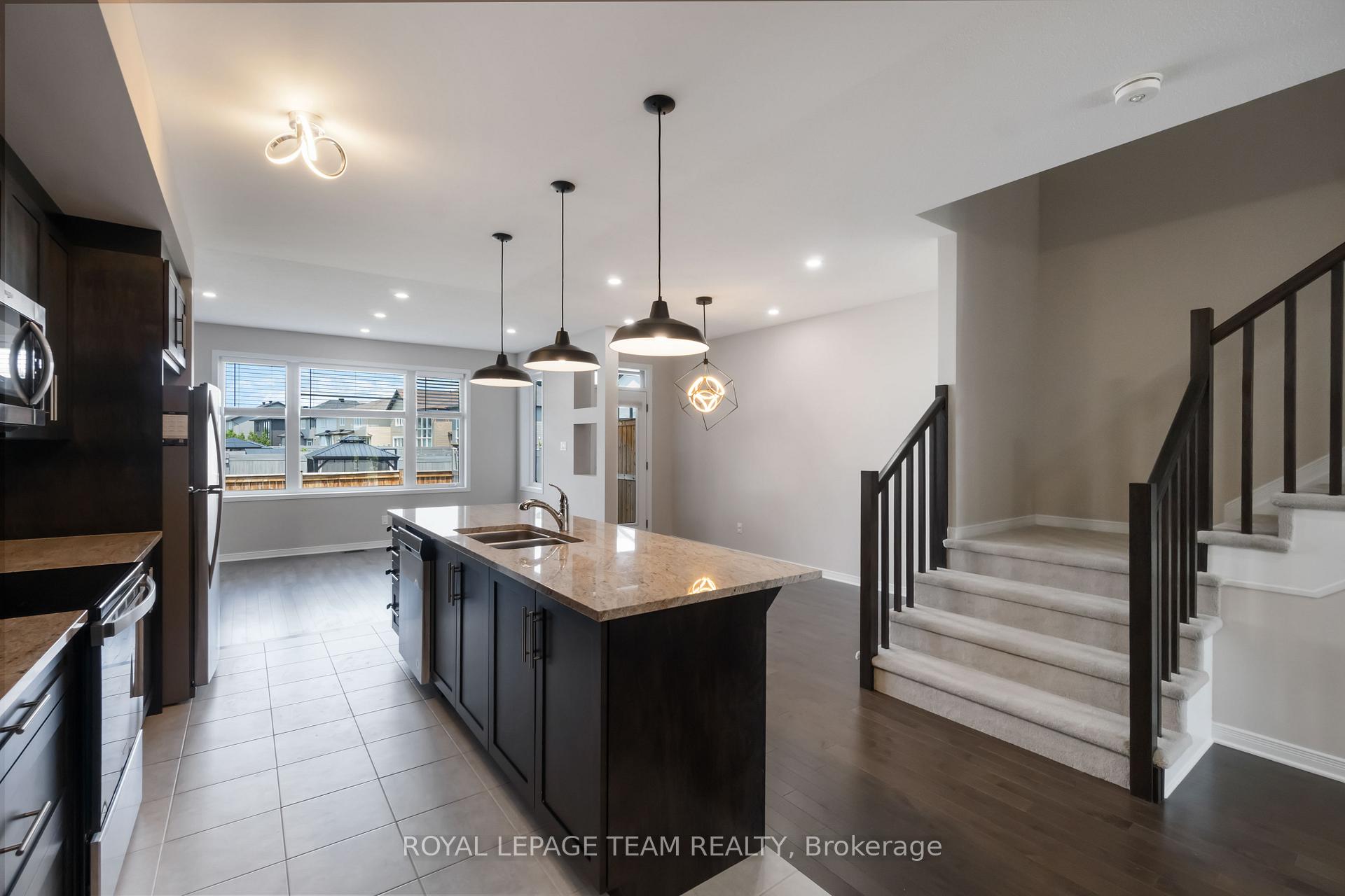 Photo 4 of 499 Cope Drive, Ottawa, Kanata - Emerald Meadows/Trailwest — HOMEH
