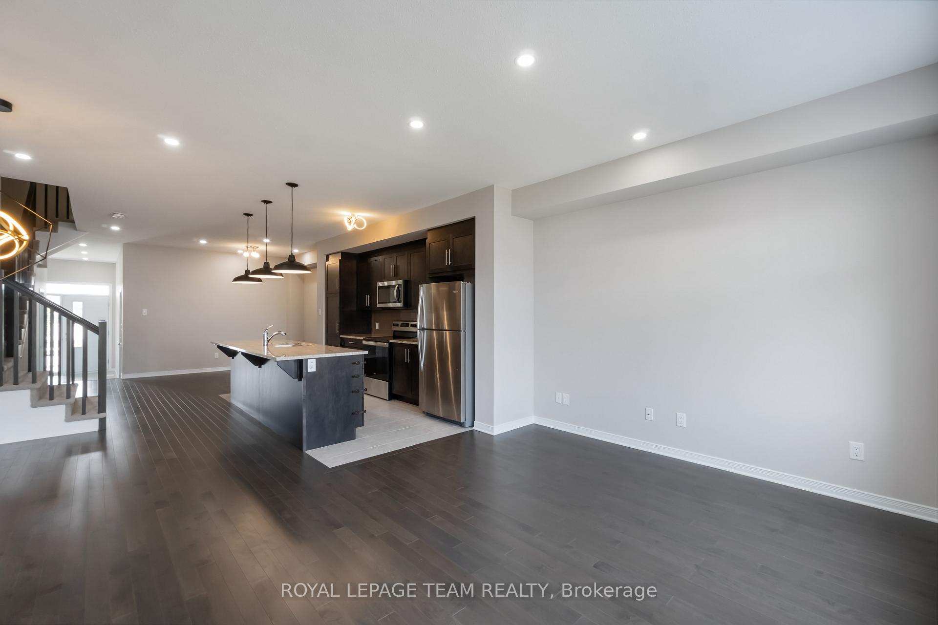 Photo 10 of 499 Cope Drive, Ottawa, Kanata - Emerald Meadows/Trailwest — HOMEH