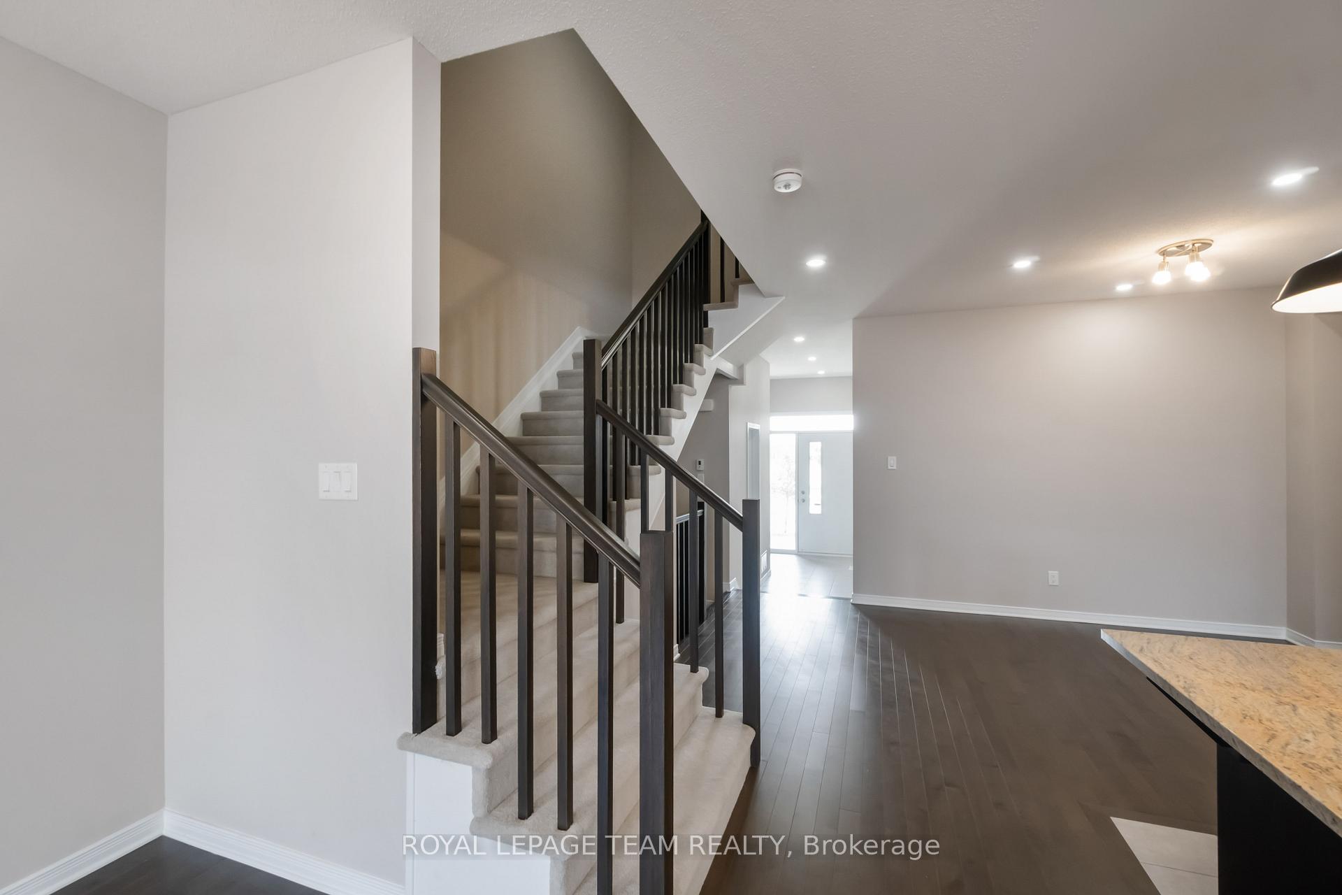 Photo 14 of 499 Cope Drive, Ottawa, Kanata - Emerald Meadows/Trailwest — HOMEH