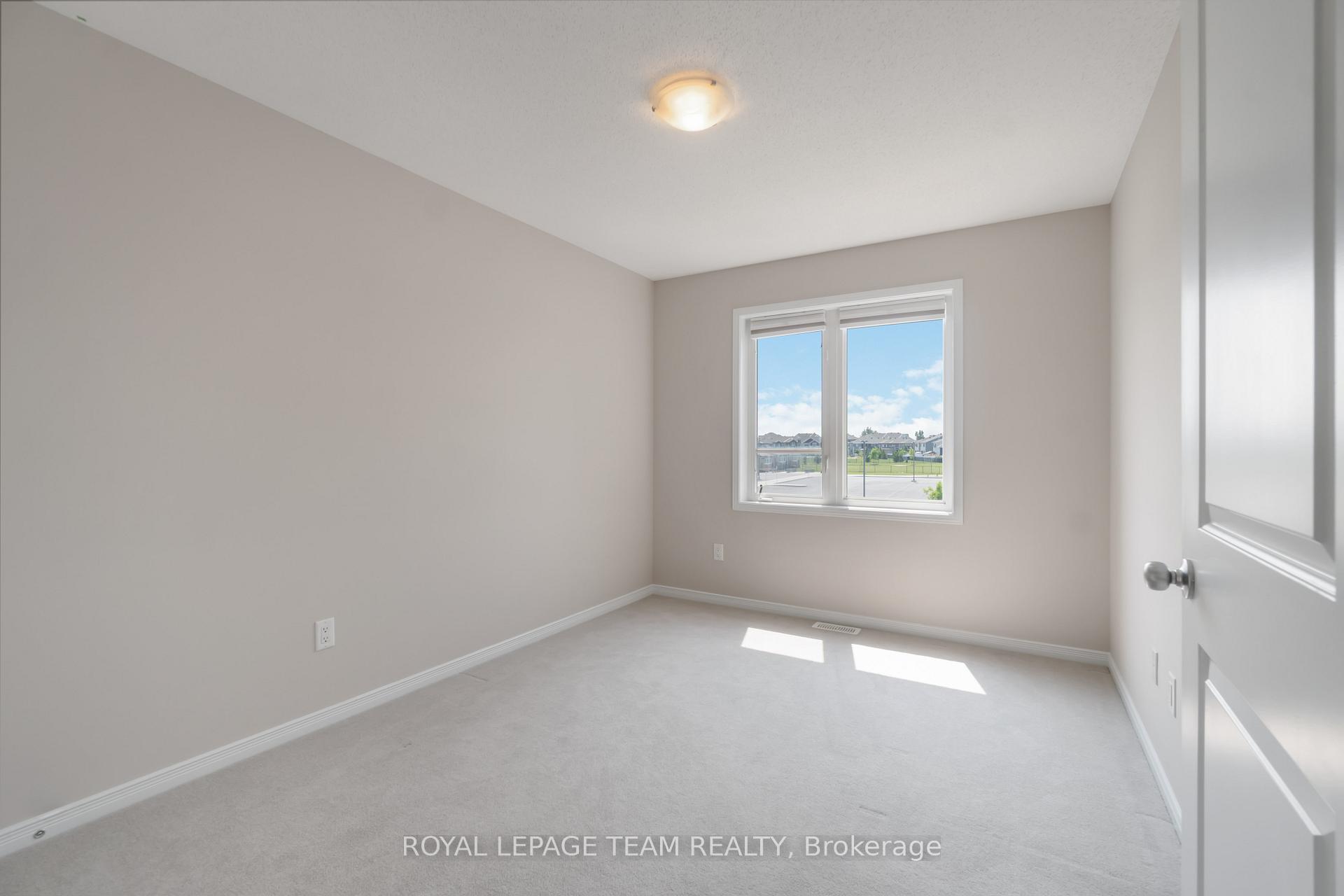 Photo 26 of 499 Cope Drive, Ottawa, Kanata - Emerald Meadows/Trailwest — HOMEH