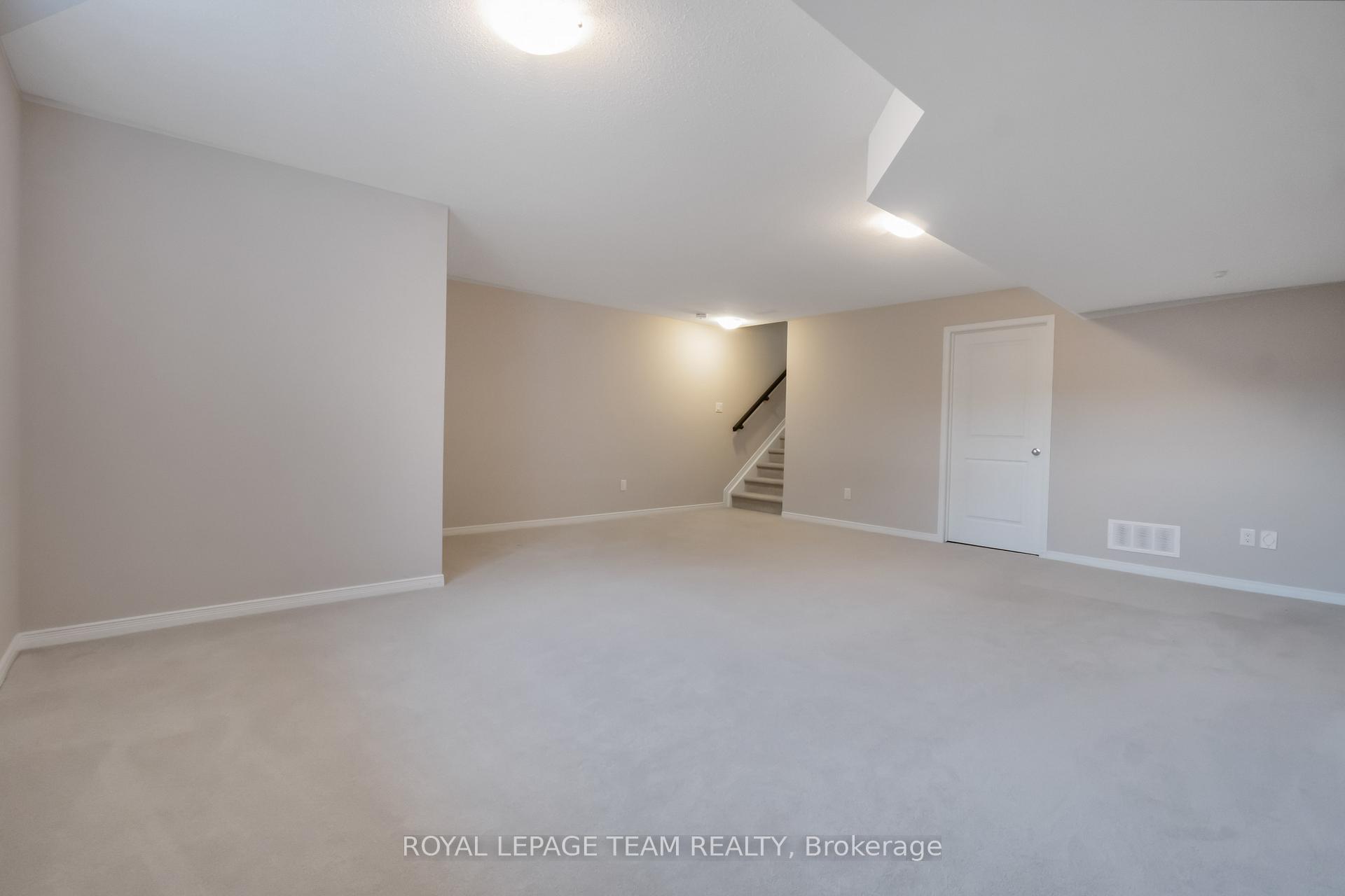 Photo 36 of 499 Cope Drive, Ottawa, Kanata - Emerald Meadows/Trailwest — HOMEH