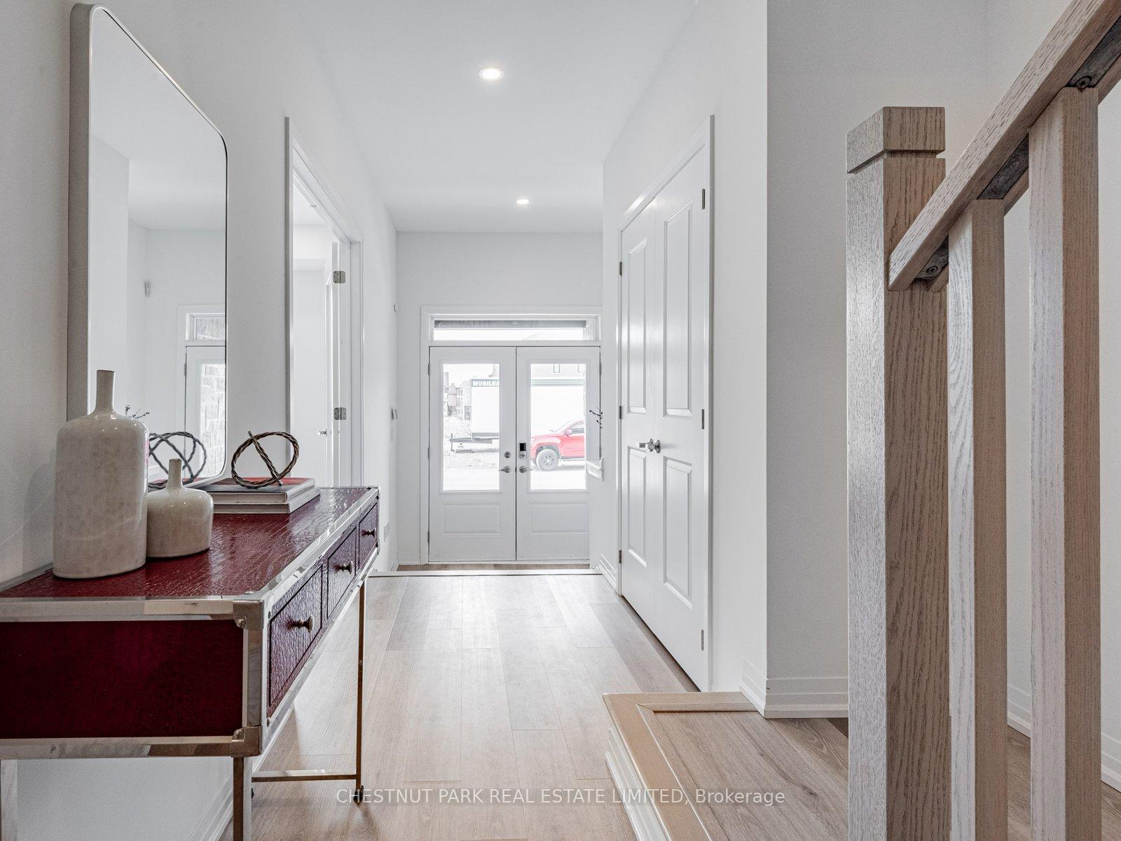 Photo 3 of 50 Robert Eaton Avenue, Markham, Middlefield — HOMEH