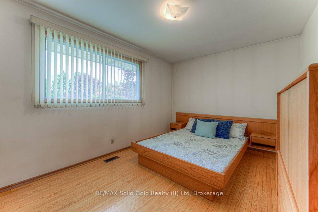 Photo 15 of 254 Village Road, Kitchener — HOMEH