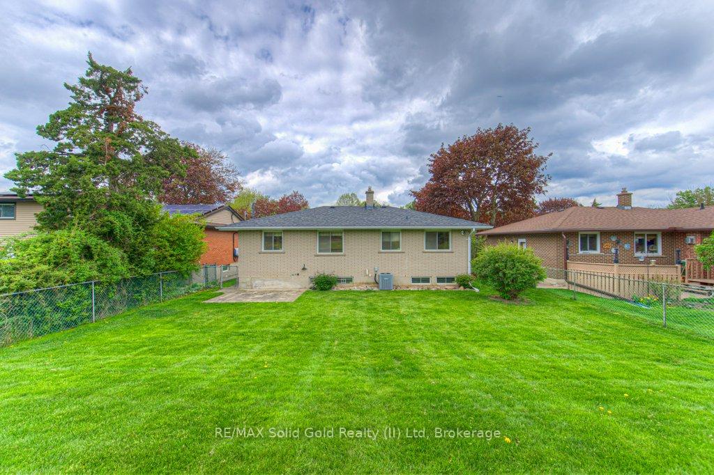 Photo 31 of 254 Village Road, Kitchener — HOMEH
