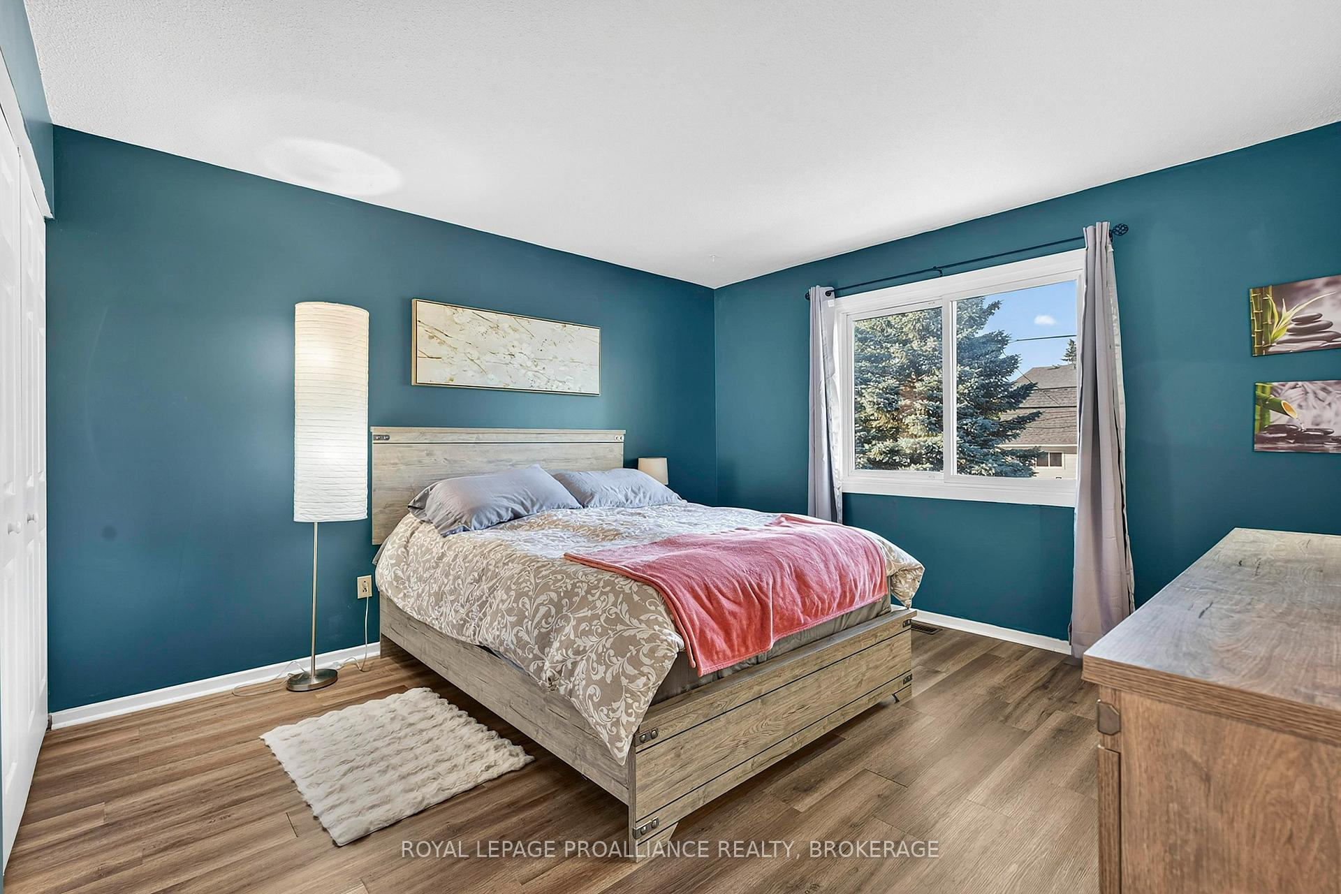 Photo 19 of 866 Pembridge Crescent, Kingston, South of Taylor-Kidd Blvd — HOMEH