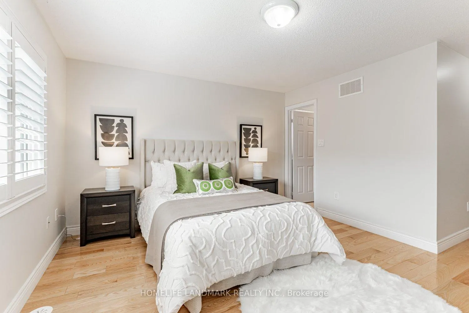 Photo 23 of 134 Dundas Way, Markham, Greensborough — HOMEH