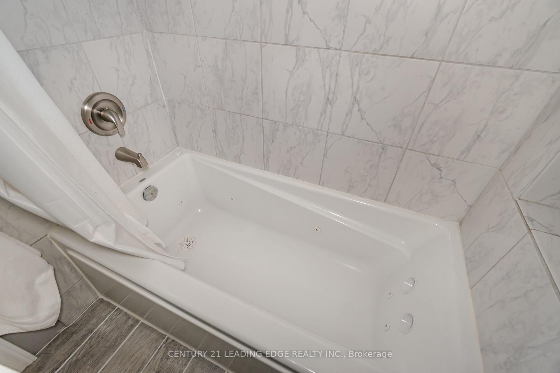 Photo 27 of 1169 Killarney Beach Road, Innisfil, Rural Innisfil — HOMEH