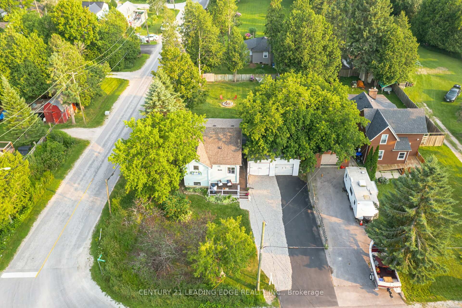 Photo 45 of 1169 Killarney Beach Road, Innisfil, Rural Innisfil — HOMEH