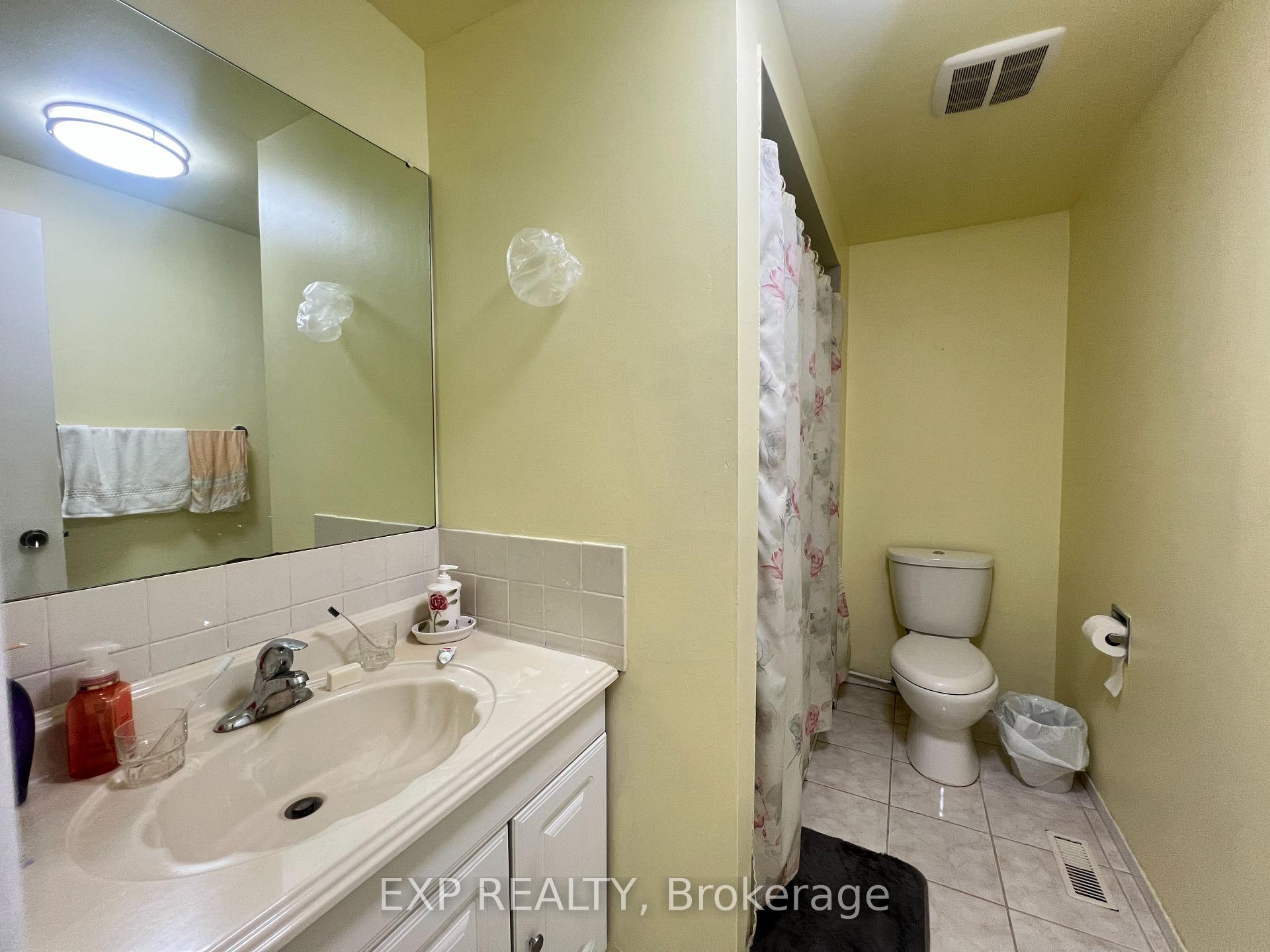 Photo 16 of 53 Empringham Crescent, Markham, Milliken Mills West — HOMEH
