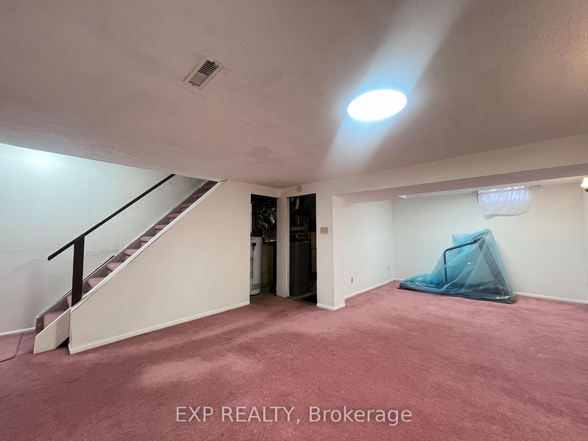 Photo 18 of 53 Empringham Crescent, Markham, Milliken Mills West — HOMEH
