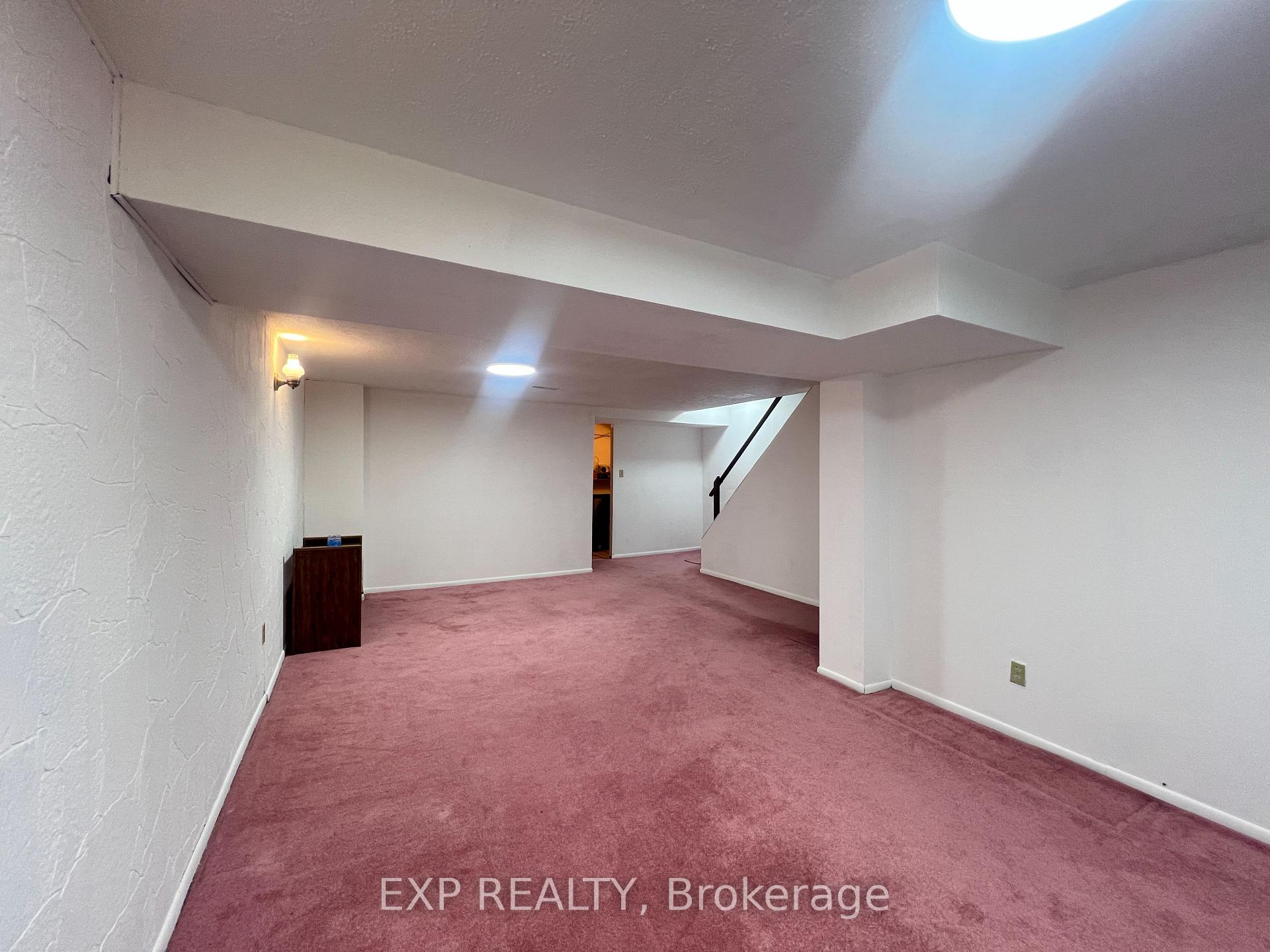 Photo 19 of 53 Empringham Crescent, Markham, Milliken Mills West — HOMEH