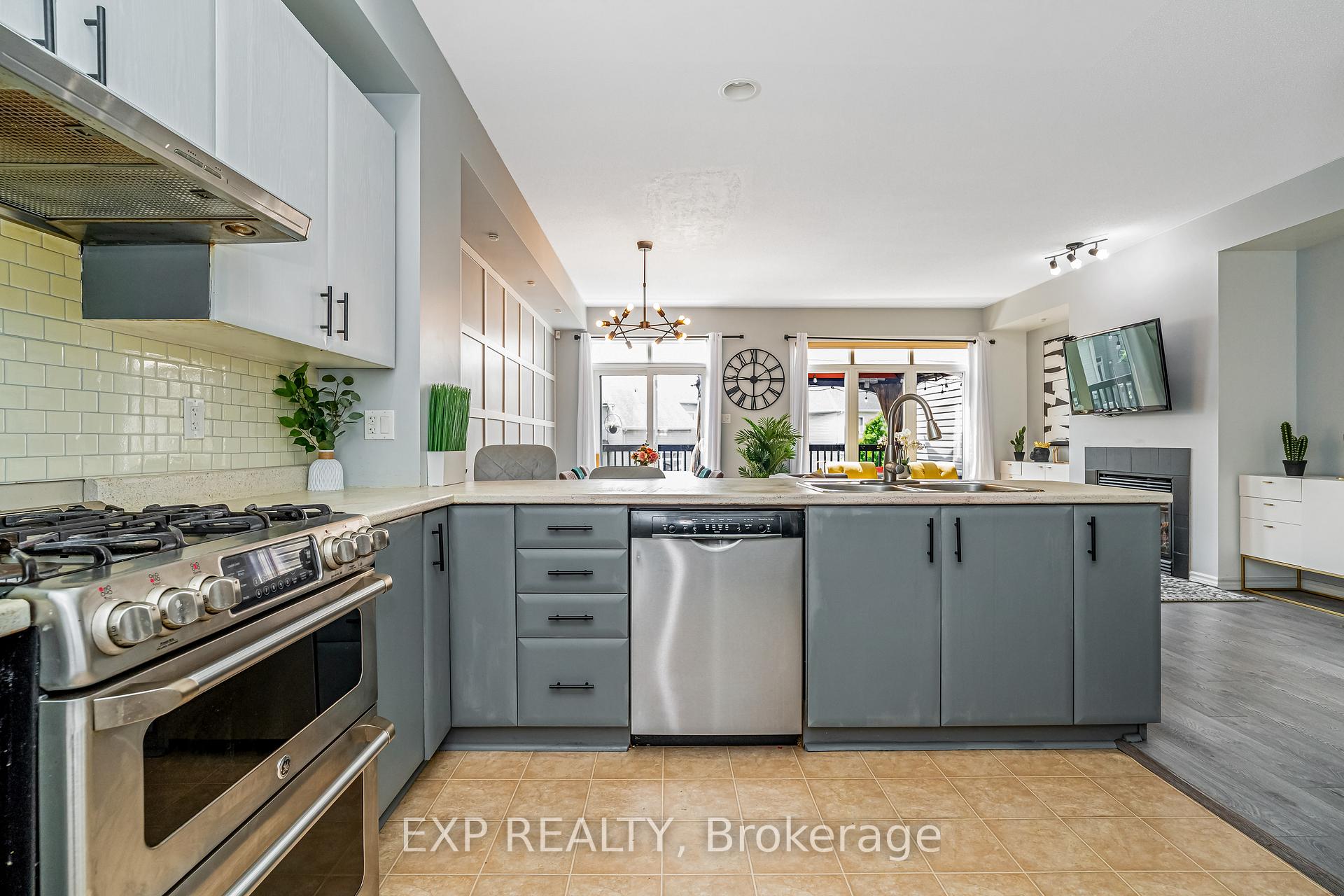 Photo 14 of 416 Foxhall Way, Ottawa, Kanata - Bridlewood — HOMEH