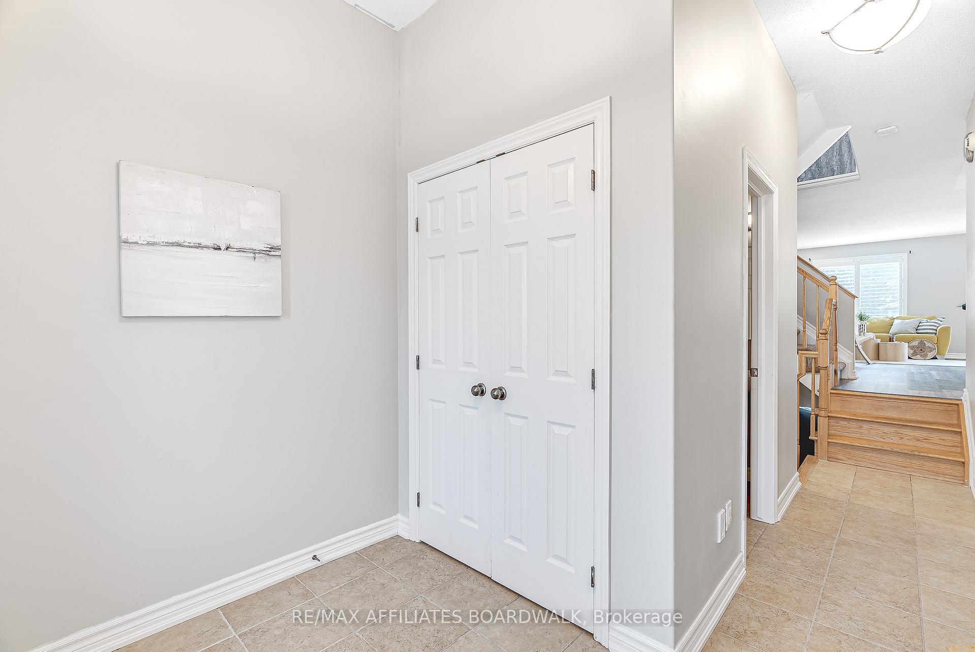 Photo 4 of 317 Glenbrae Avenue, Ottawa, Kanata - Morgan's Grant/South March — HOMEH