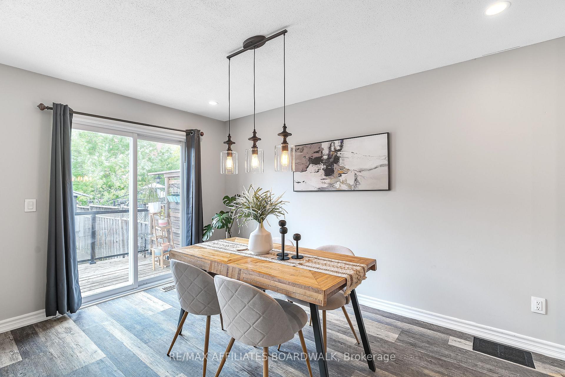 Photo 12 of 317 Glenbrae Avenue, Ottawa, Kanata - Morgan's Grant/South March — HOMEH