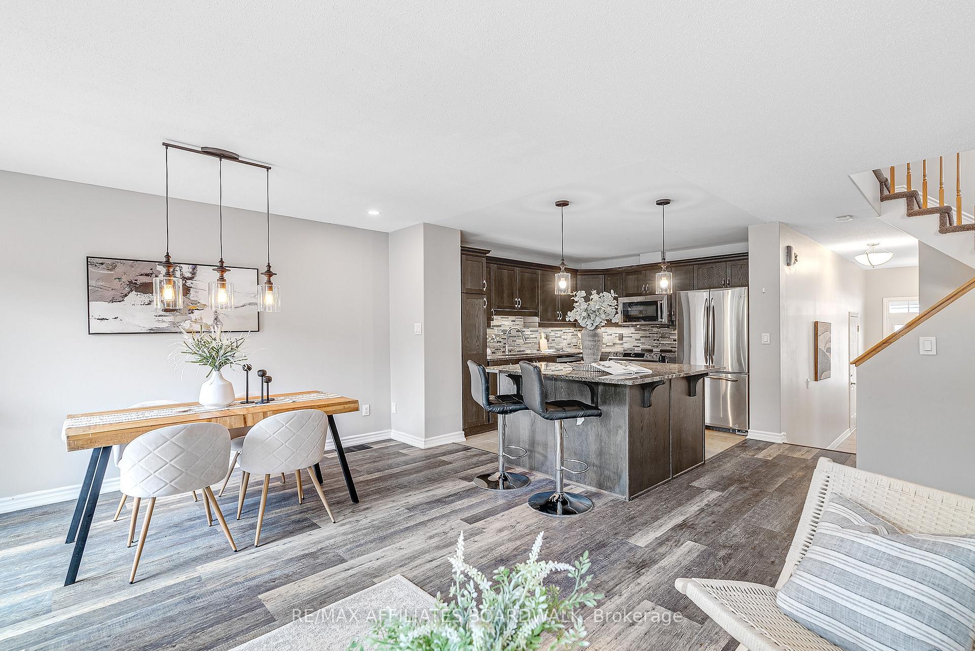Photo 15 of 317 Glenbrae Avenue, Ottawa, Kanata - Morgan's Grant/South March — HOMEH