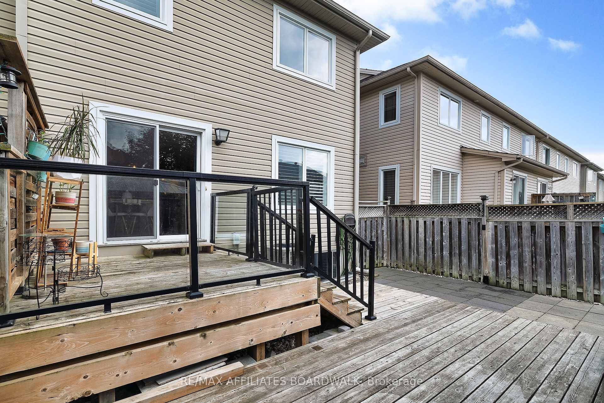 Photo 37 of 317 Glenbrae Avenue, Ottawa, Kanata - Morgan's Grant/South March — HOMEH