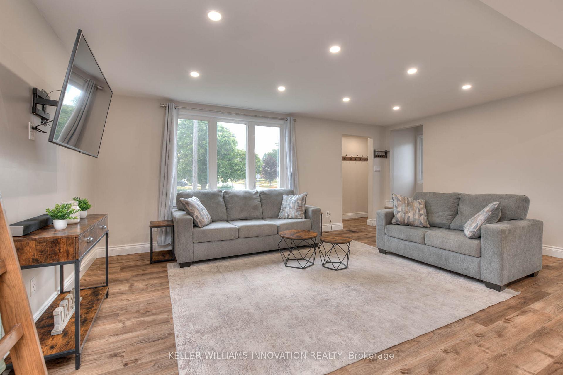 Photo 4 of 343 Greenfield Avenue, Kitchener — HOMEH