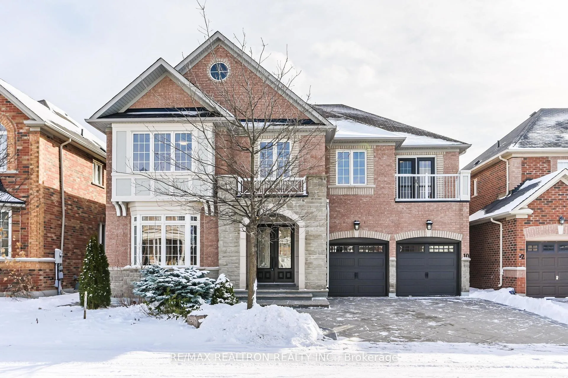 Front of 10 Golden Meadow Drive