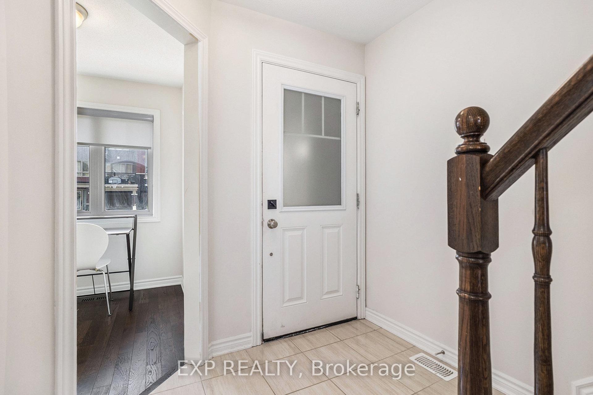 Photo 2 of 552 Roundleaf Way, Ottawa, Kanata - Emerald Meadows/Trailwest — HOMEH