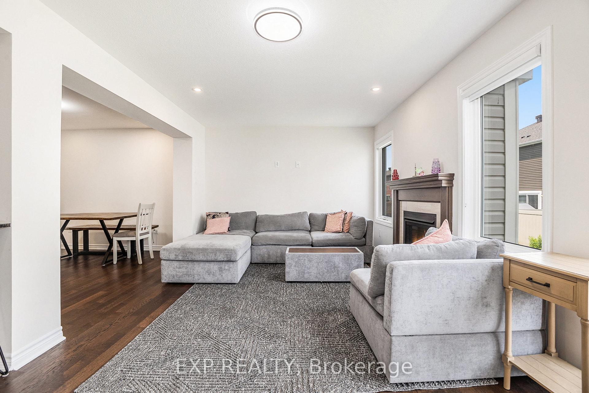 Photo 4 of 552 Roundleaf Way, Ottawa, Kanata - Emerald Meadows/Trailwest — HOMEH