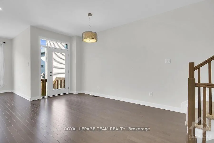 Photo 9 of 578 Cobra Crescent, Ottawa, Kanata - Emerald Meadows/Trailwest — HOMEH