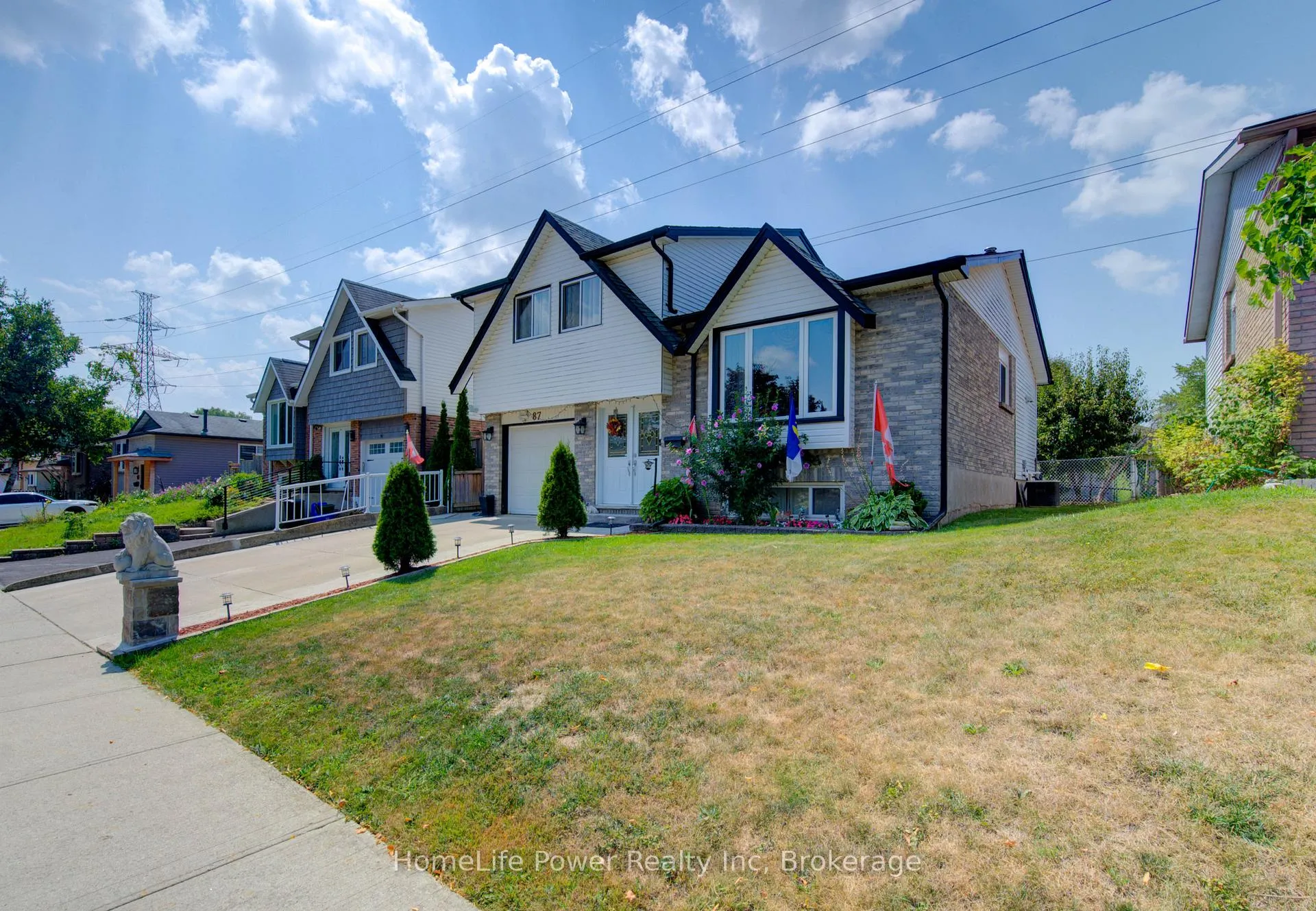 Photo 3 of 87 Sugar Maple Street, Kitchener — HOMEH
