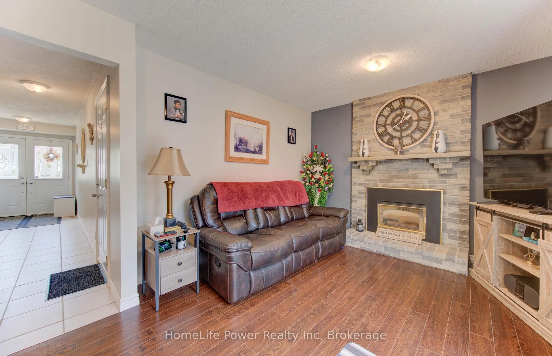 Photo 9 of 87 Sugar Maple Street, Kitchener — HOMEH