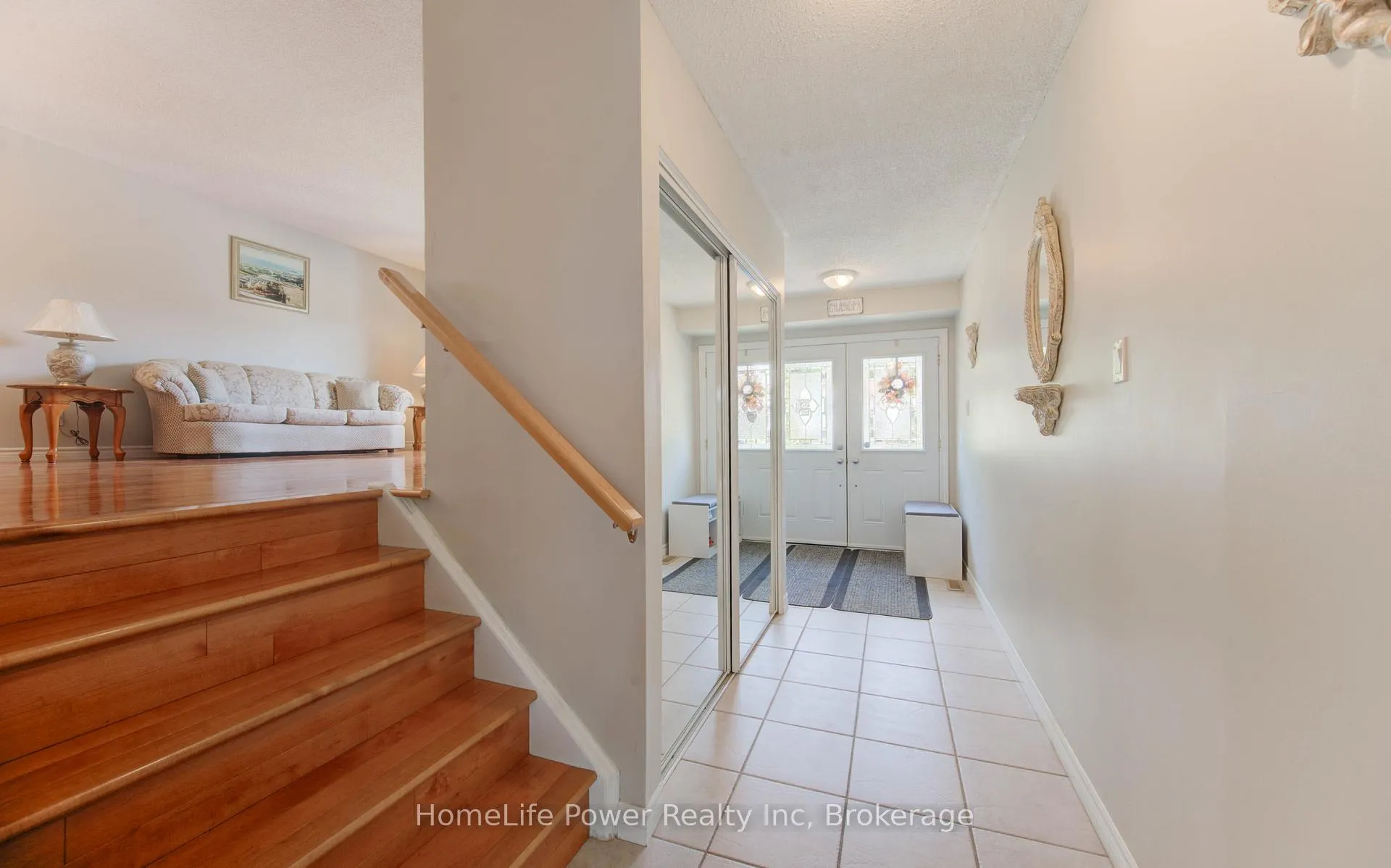 Photo 11 of 87 Sugar Maple Street, Kitchener — HOMEH