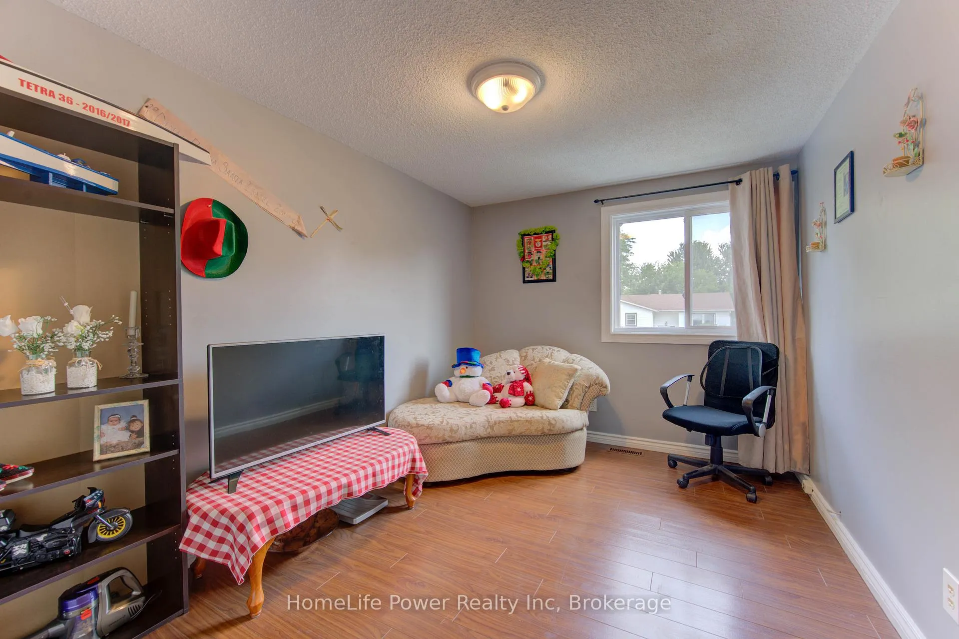 Photo 26 of 87 Sugar Maple Street, Kitchener — HOMEH