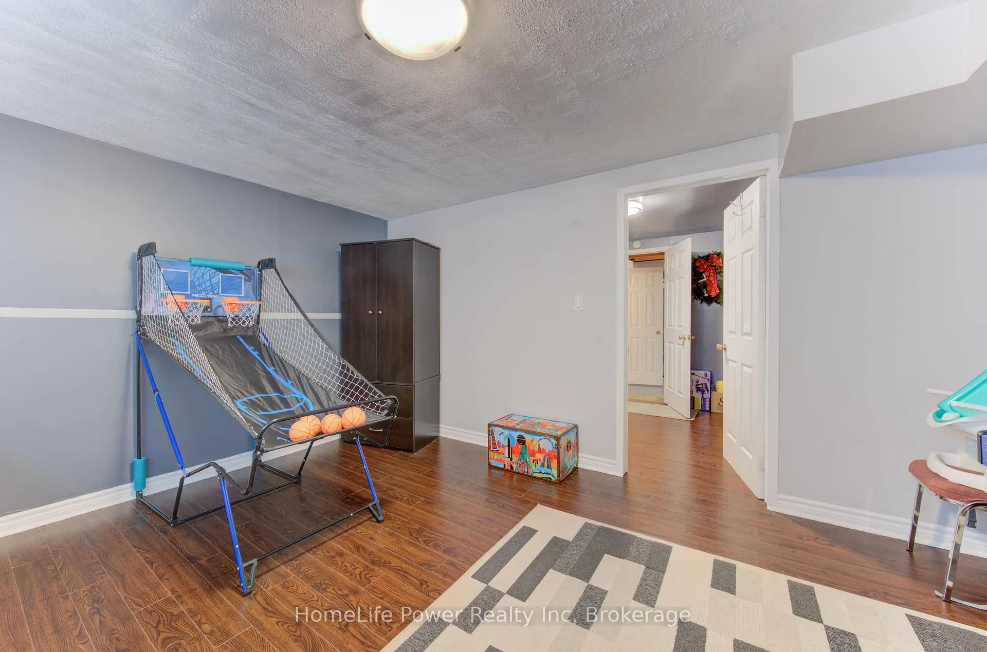 Photo 33 of 87 Sugar Maple Street, Kitchener — HOMEH