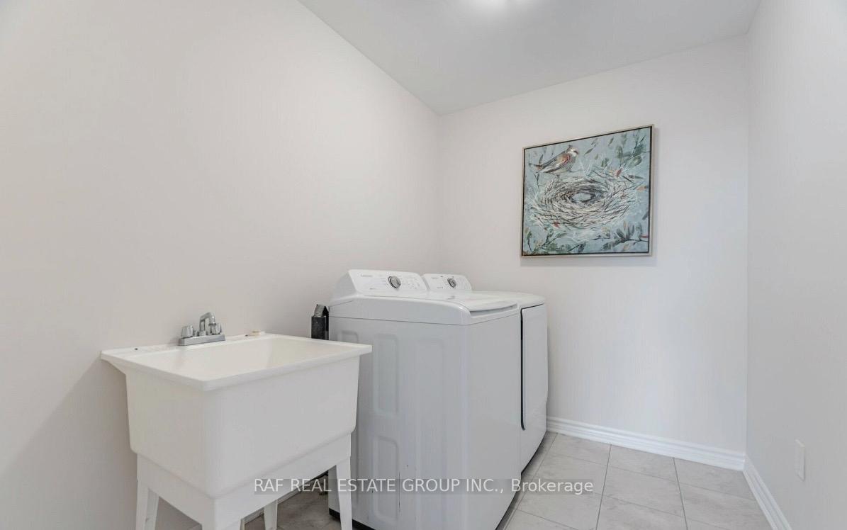 Photo 32 of 308 Shady Glen Crescent, Kitchener, Rosenburg — HOMEH