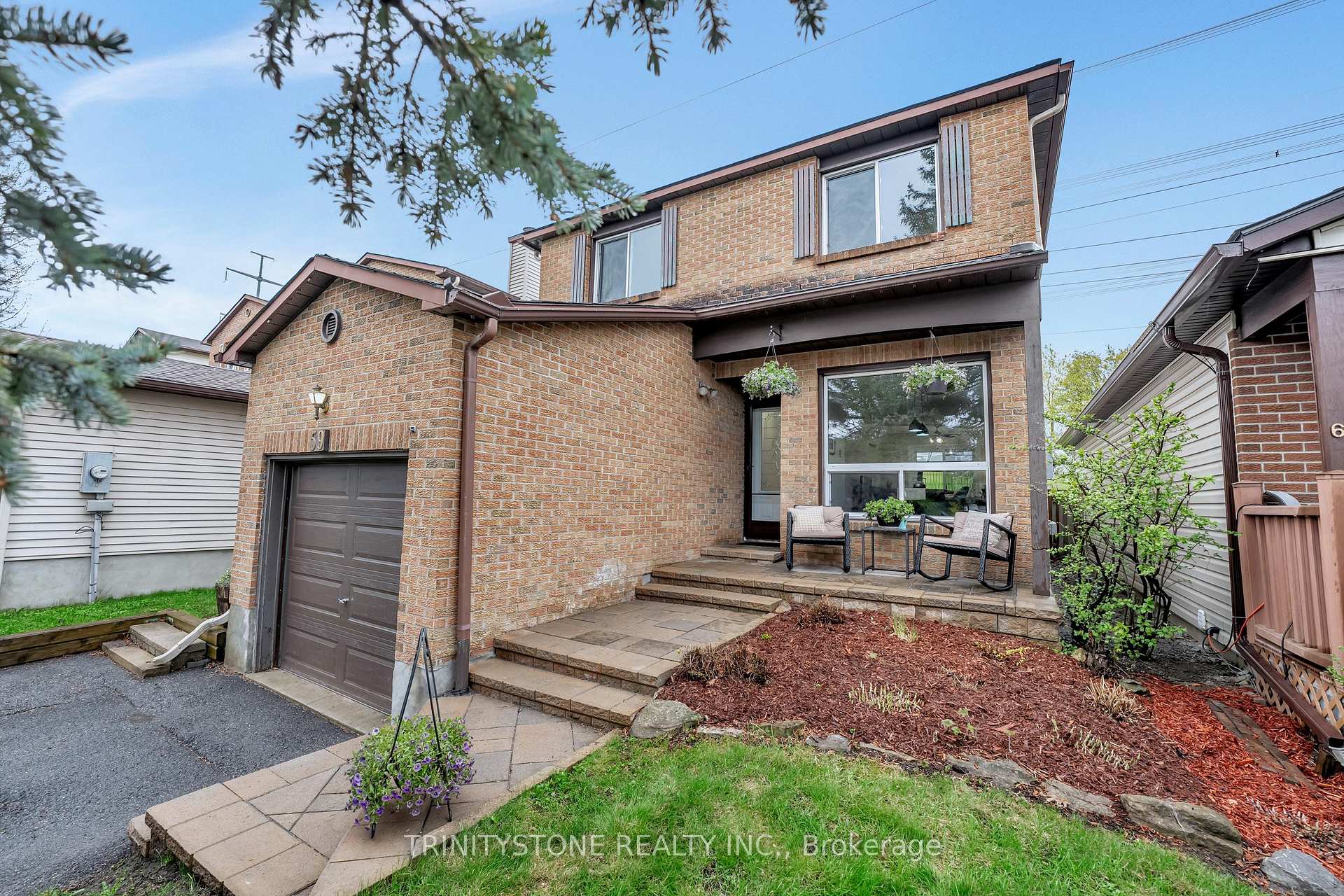 Photo 3 of 59 Stable Way, Ottawa, Kanata - Bridlewood — HOMEH