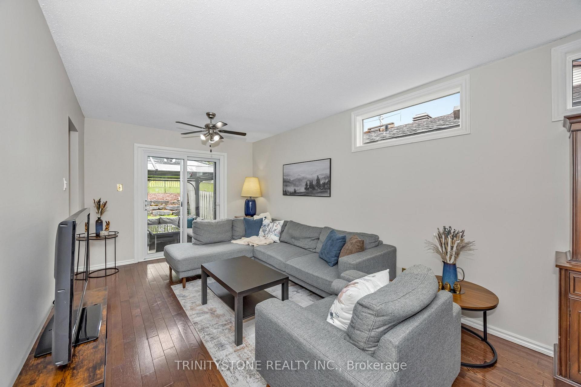 Photo 7 of 59 Stable Way, Ottawa, Kanata - Bridlewood — HOMEH