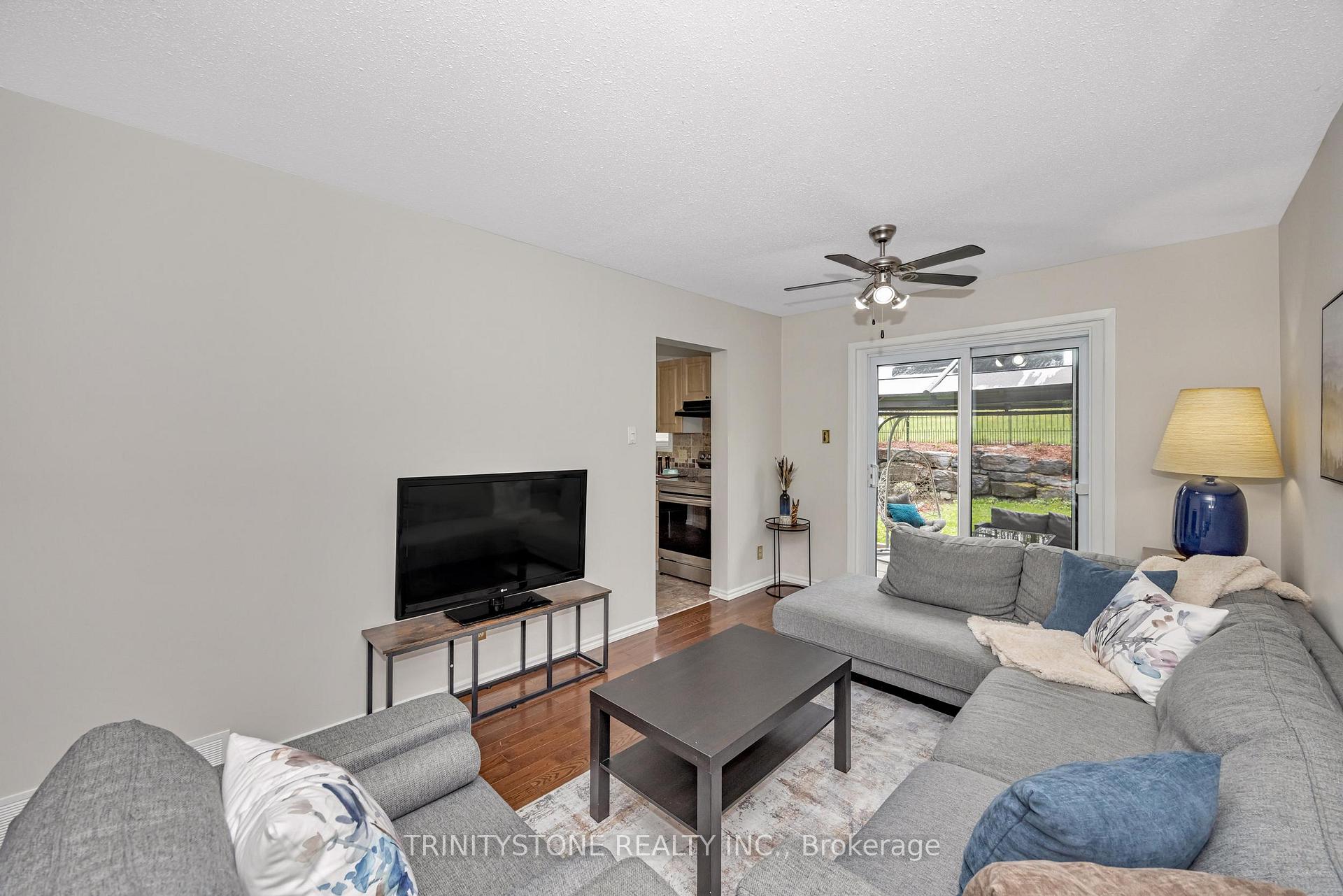 Photo 8 of 59 Stable Way, Ottawa, Kanata - Bridlewood — HOMEH