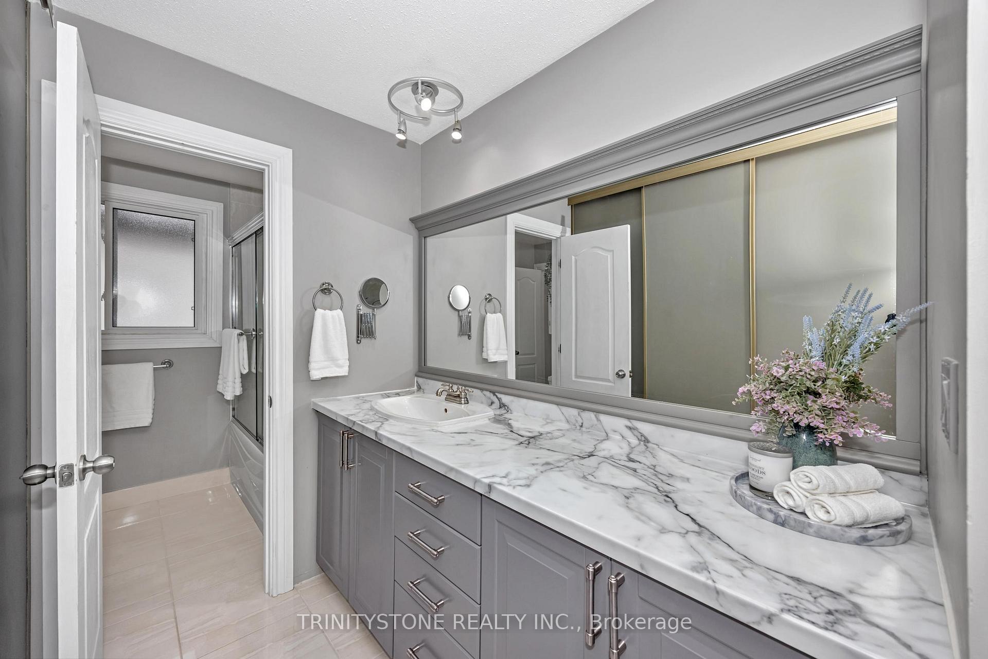 Photo 24 of 59 Stable Way, Ottawa, Kanata - Bridlewood — HOMEH