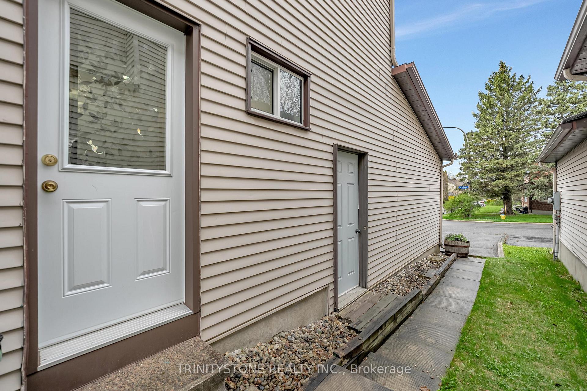 Photo 37 of 59 Stable Way, Ottawa, Kanata - Bridlewood — HOMEH